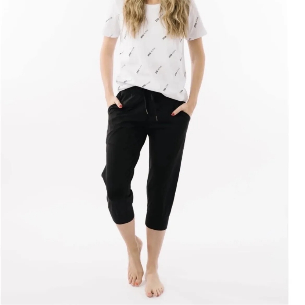 Zyia Ascend Capri Joggers XXXL